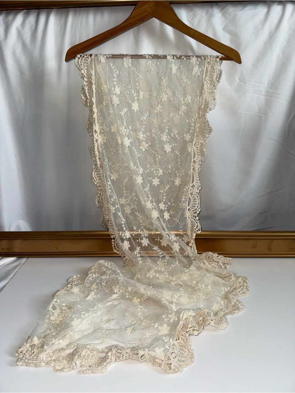 Vintage retired BHLDN for Anthropologie bridal lace wrap scarf